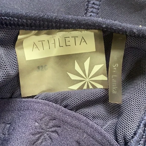 Athleta active tank top size 32c - Picture 8 of 8